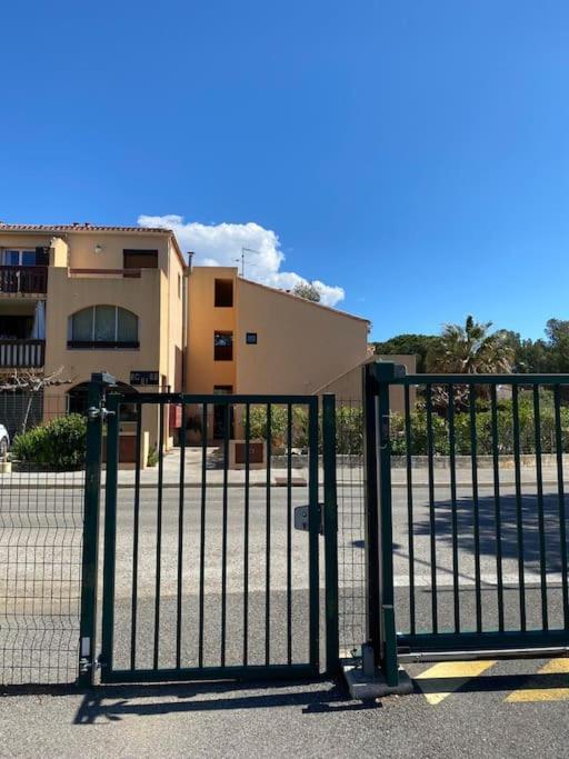 Ravissant T3 En Duplex Proche Mer La Londe-les-Maures Eksteriør billede